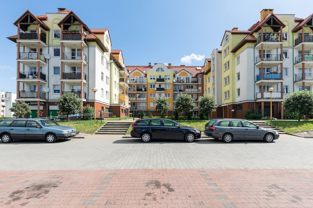 Apartments 11 Listopada by Renters view 2