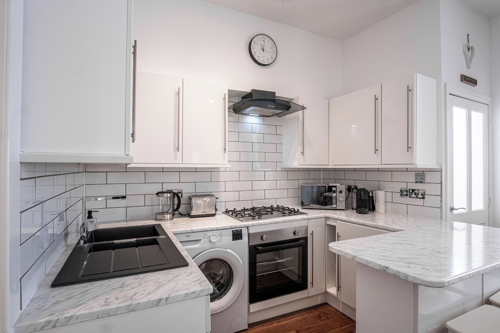 Coopers Croft - 1 Bedroom Apartment Markinch