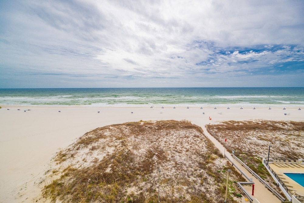 Island Winds East 602 2 Bedroom Condo