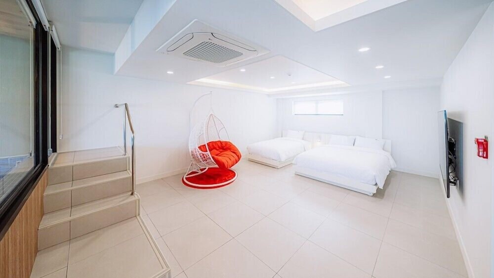 M Stay Pool Villa view 4