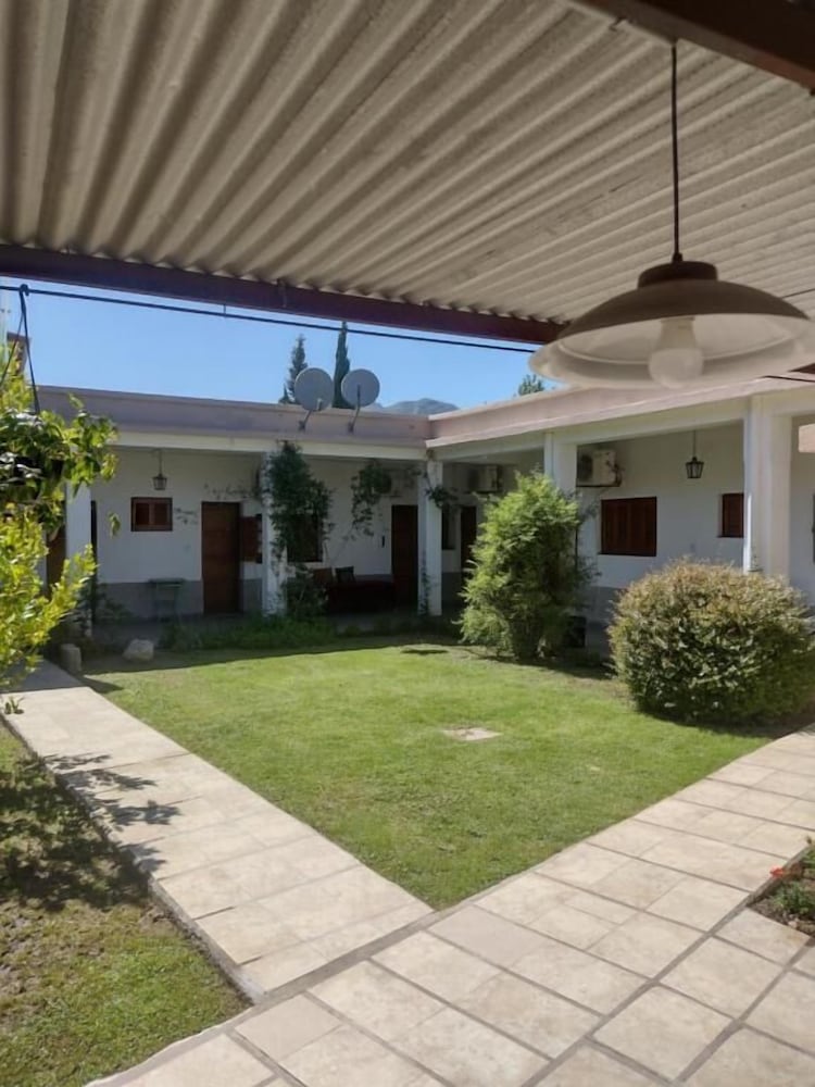 Hostal Avalon