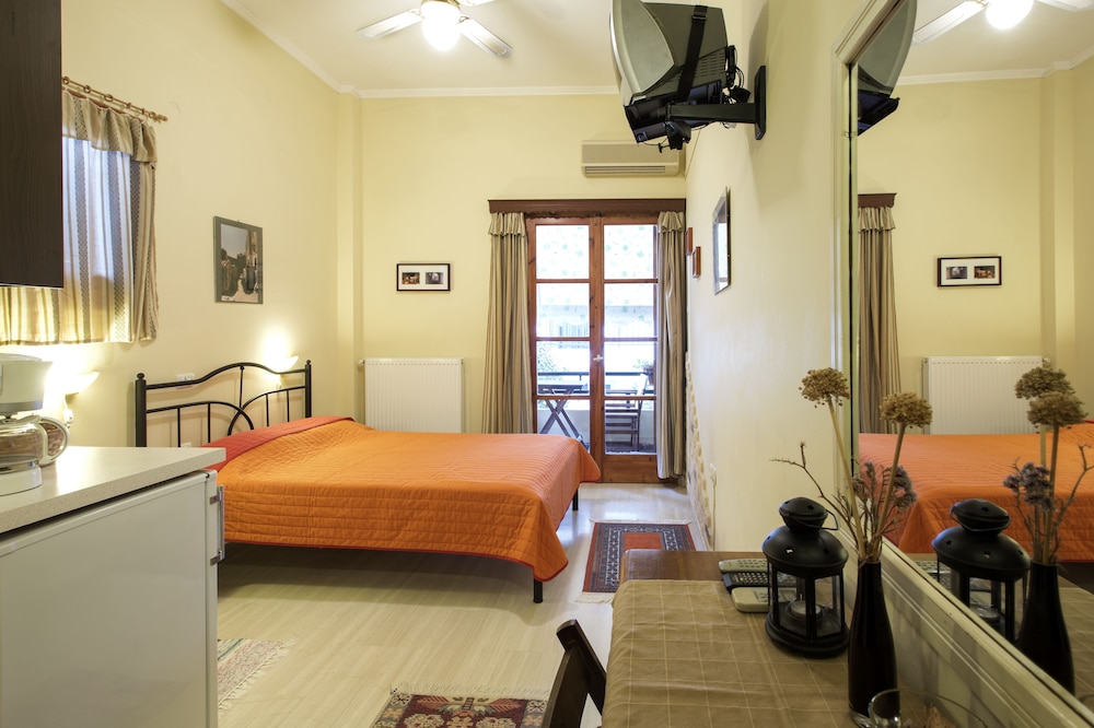 Mpalkoni Sti Monemvasia en Monemvasia — hotel room