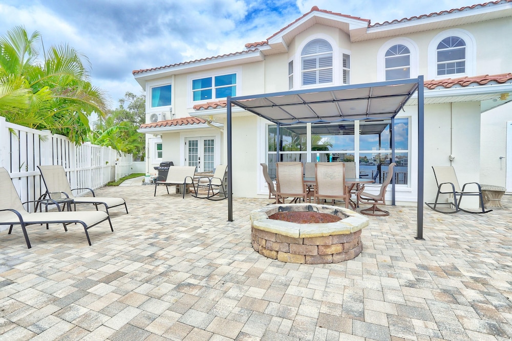 Villa At Bahia Shores-whole Property