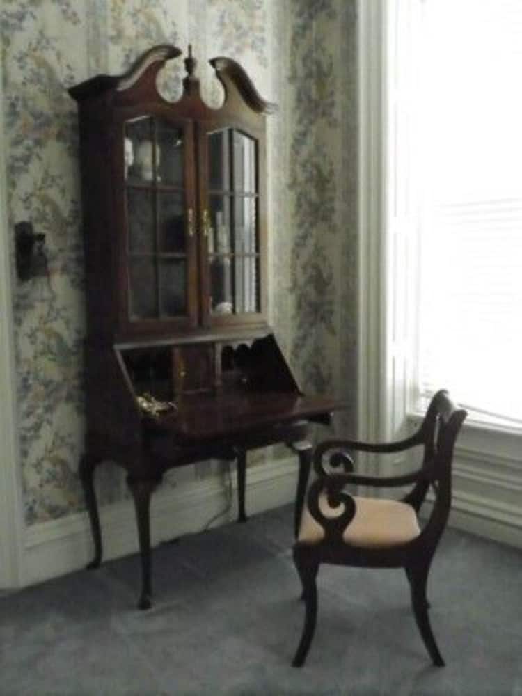 Marble Mansion Inn