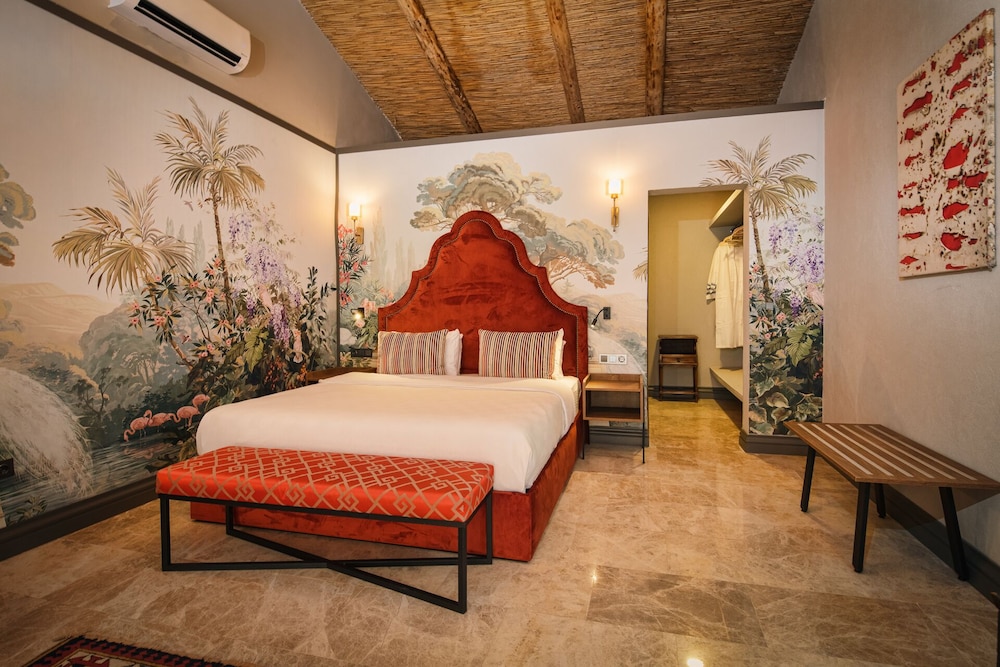 Layla Gocek - Yetişkinlere Özel - Image 16