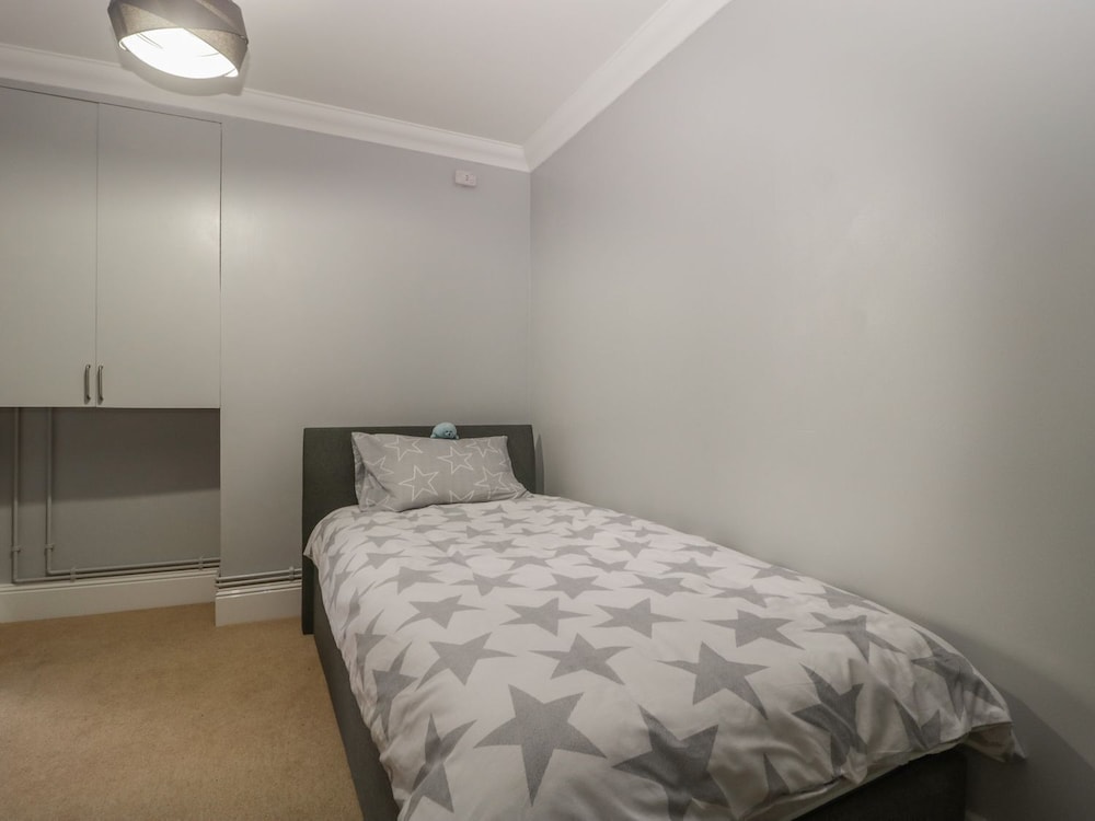 Townbridge Apartment
