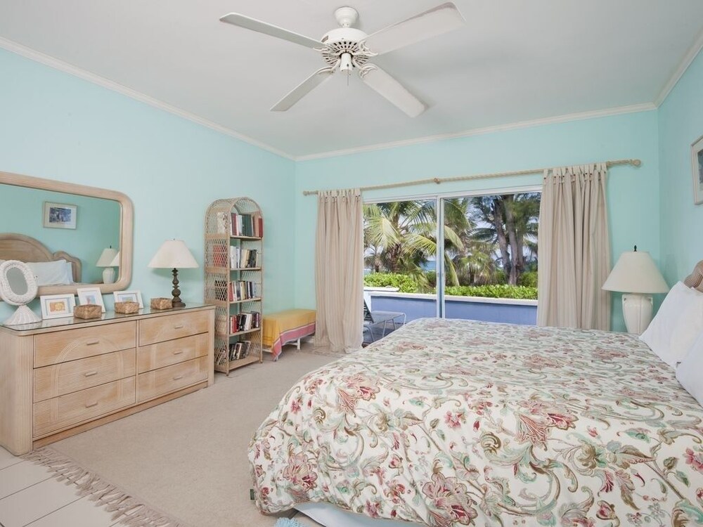 Pebbles 1 Bedroom Cottage view 3
