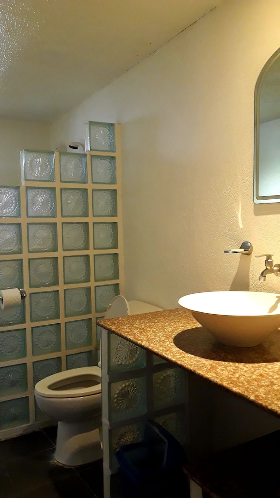 Bamboo Bungalow Resthouse
