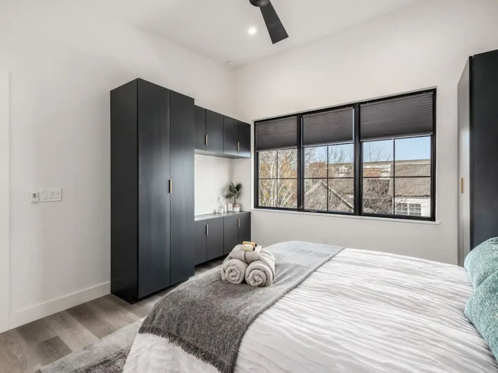 Stylish Getaway -columbus-3 Bedroom Masterpiece