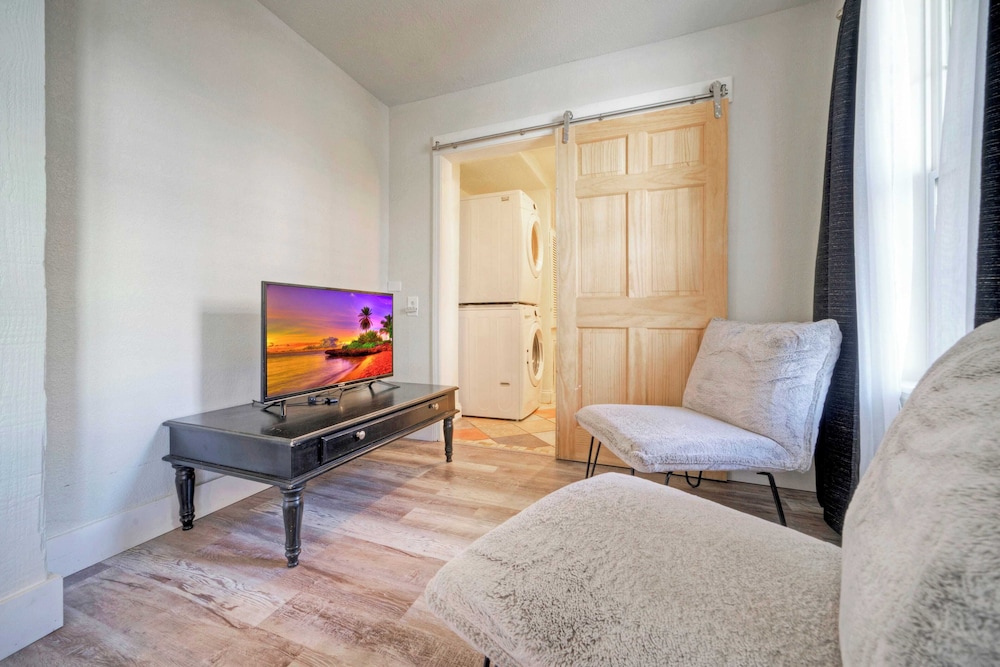 2-unit Home in Golf Cart Zone w/ Patio + Balcony Salty Sunshine: Multi-family Retreat