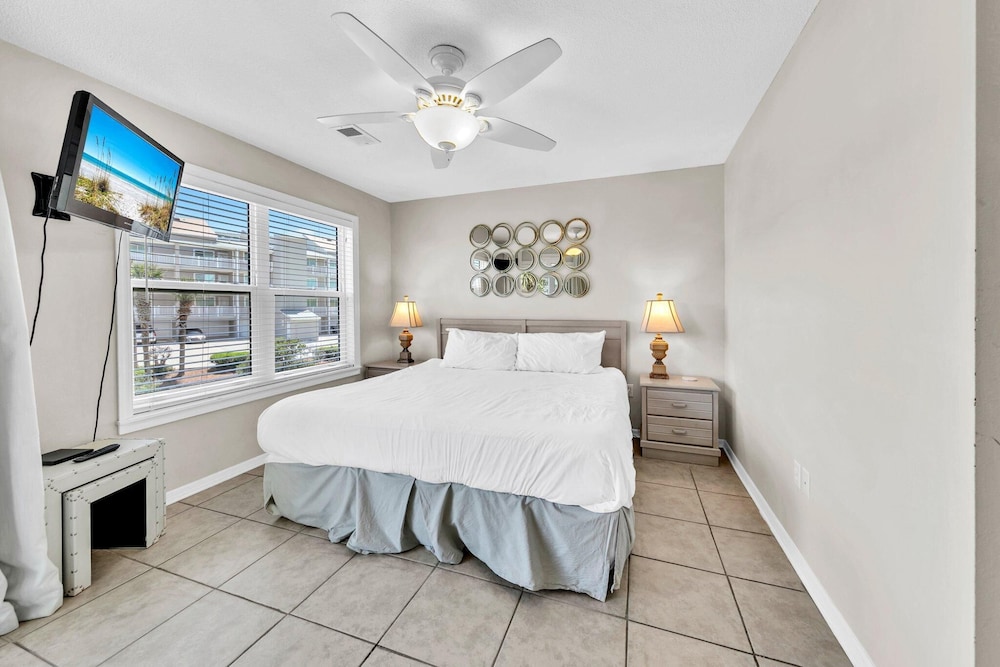 Beachside Villas 823