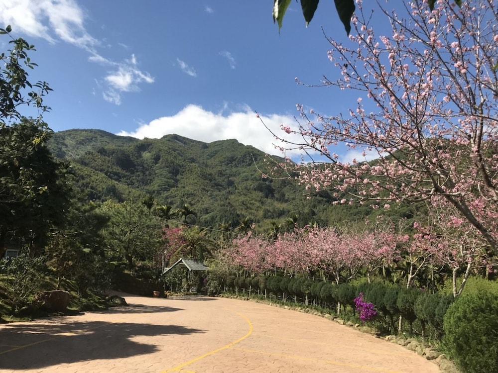 Ji-Ye leisure land