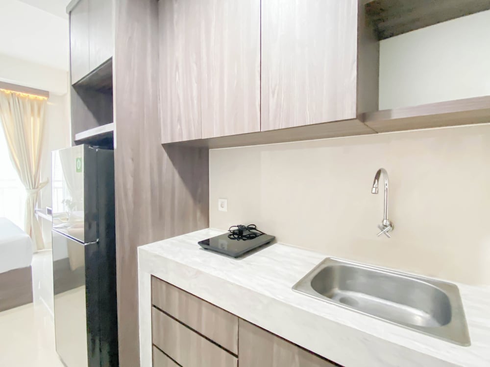 Brand New Studio Apartment at Springwood Residence