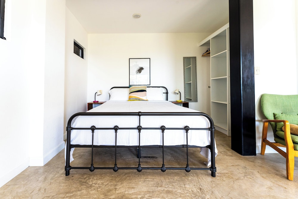 Sea View Paradise Retreat by Sea N' Rent