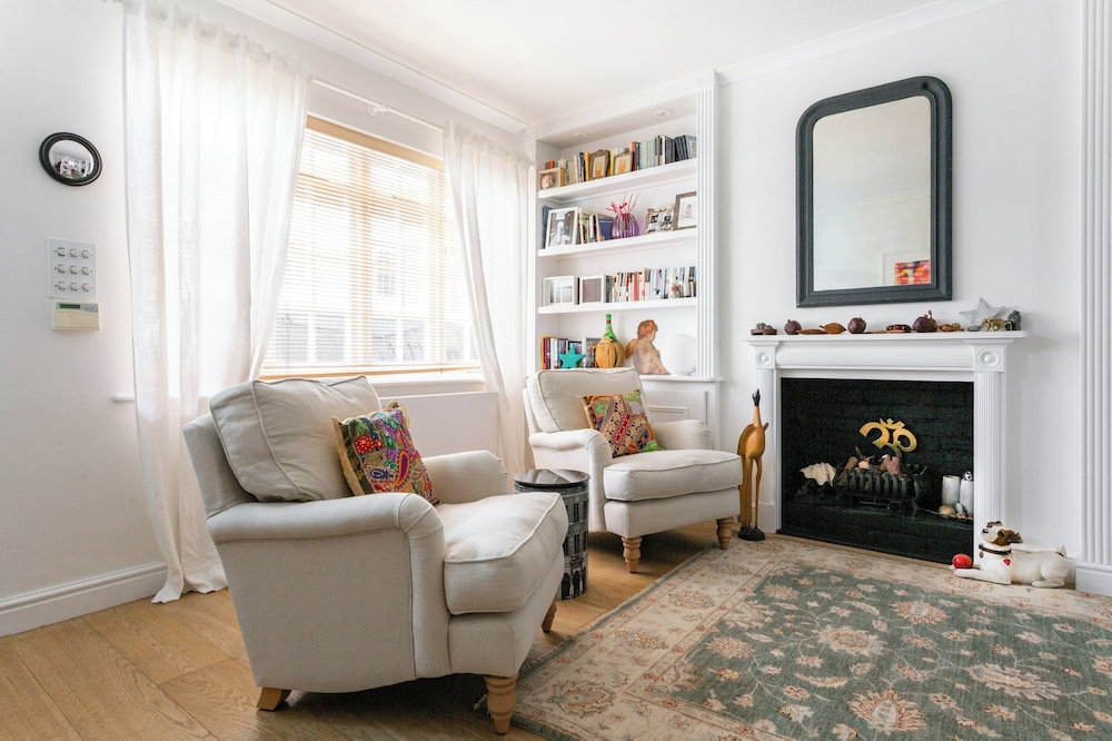 Edge Street IV by Onefinestay