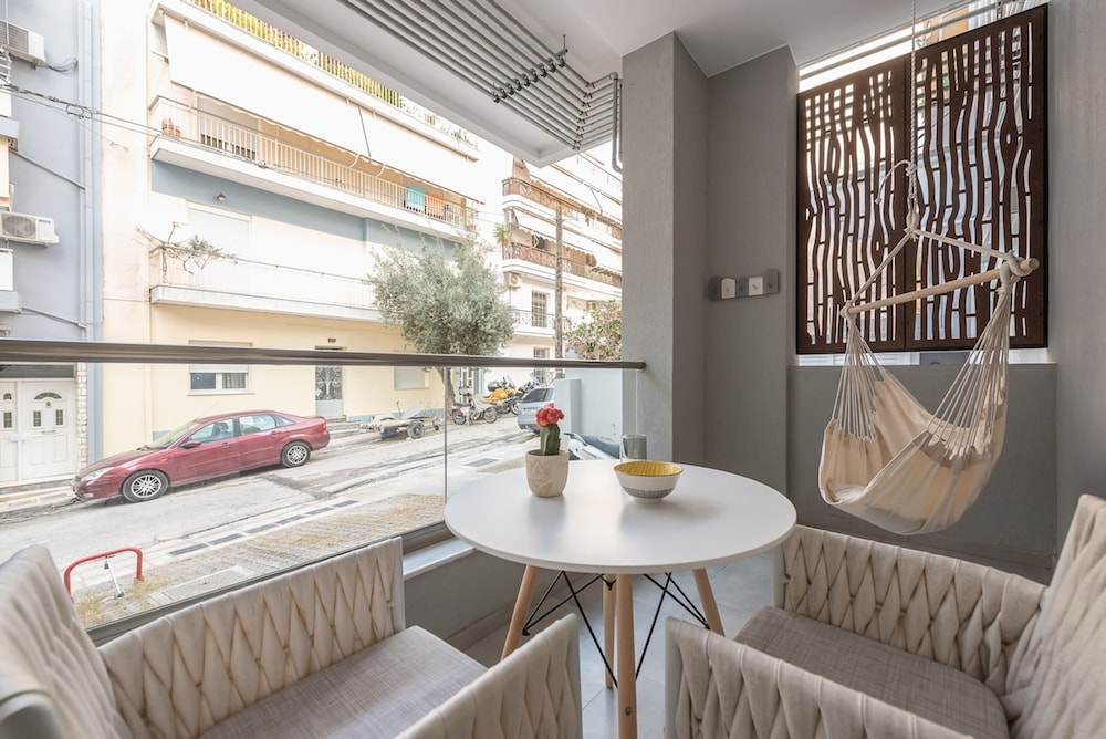 Affordable Luxury With Parking 300mbps Wifi