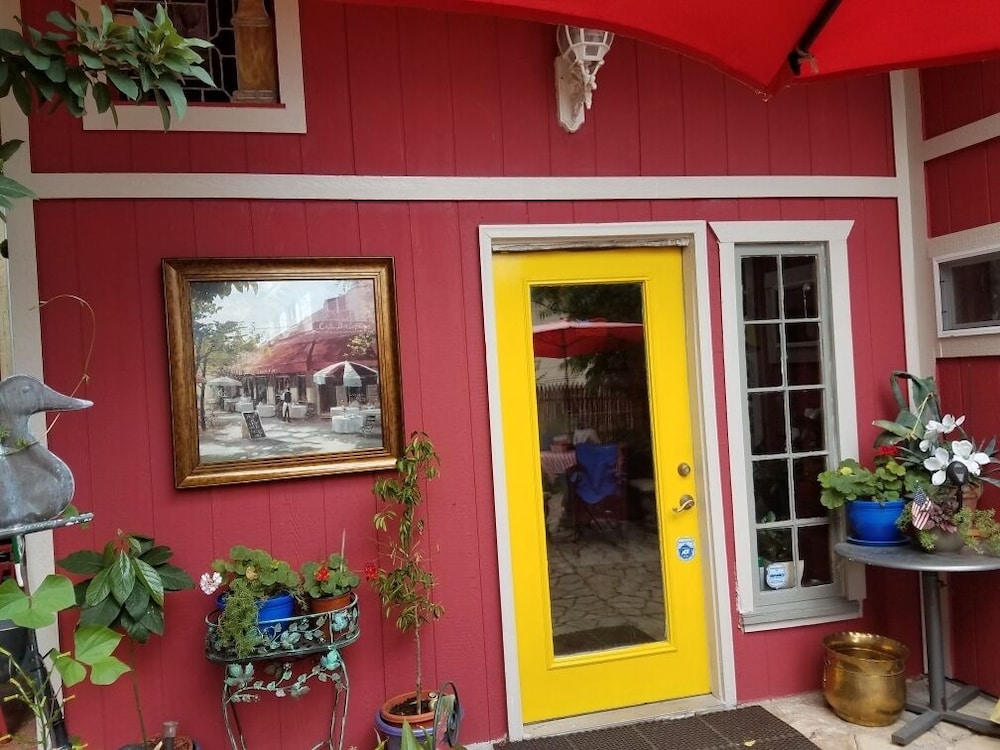 1812 Overture B&B