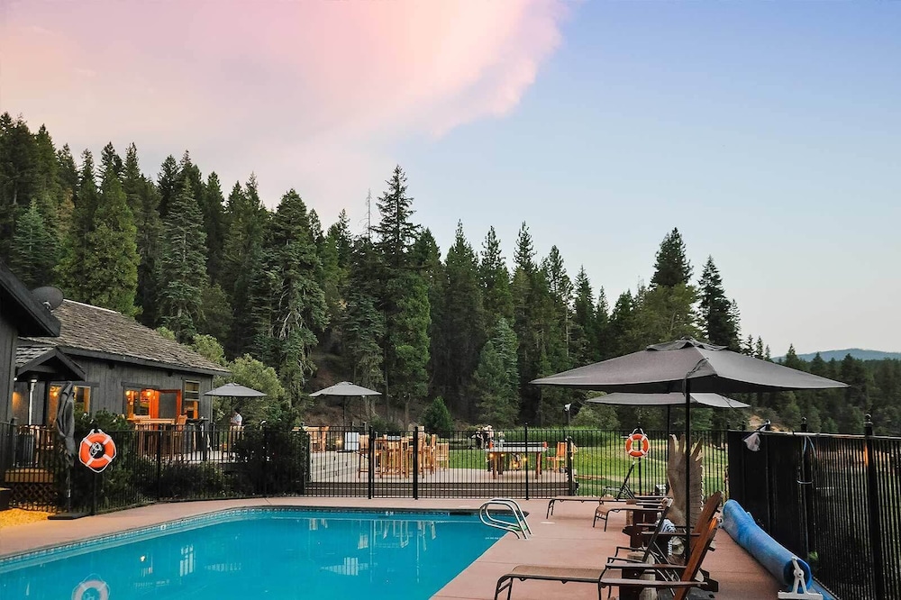 Greenhorn Ranch view 4