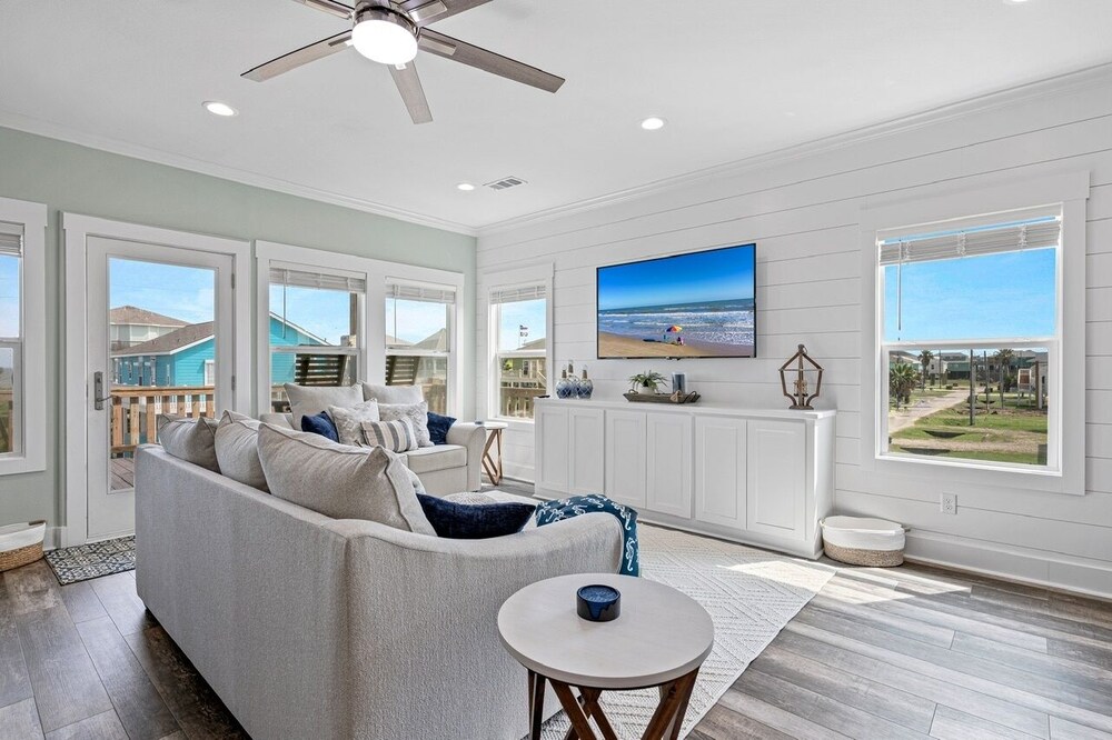 Saved By The Shell 4 Bedroom Home by RedAwning view 3
