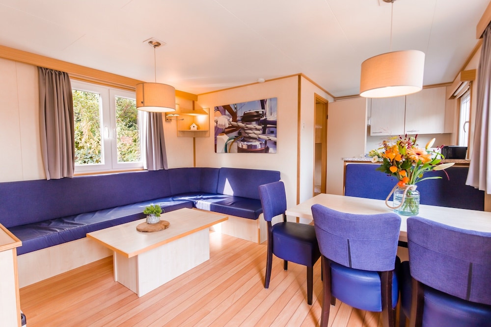 Chalet in Leukermeer by the Waterside