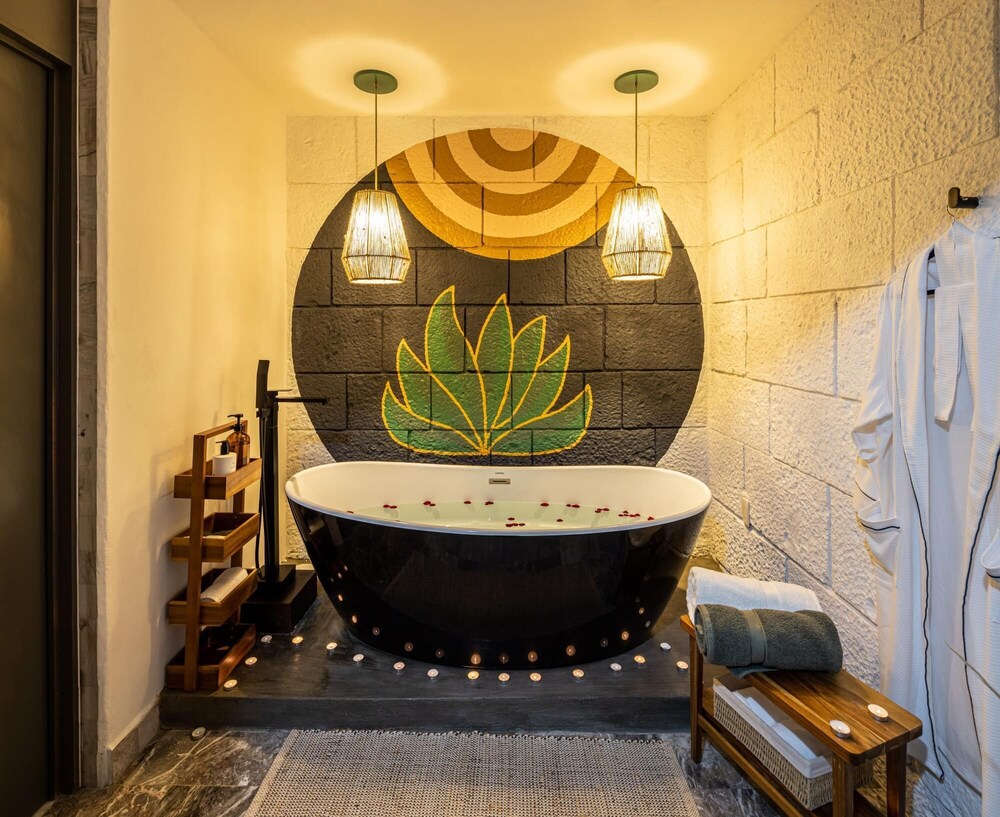 Rooftop Hot Tub 3 Levels 5bedroom in Villa Noria - Property Image 66