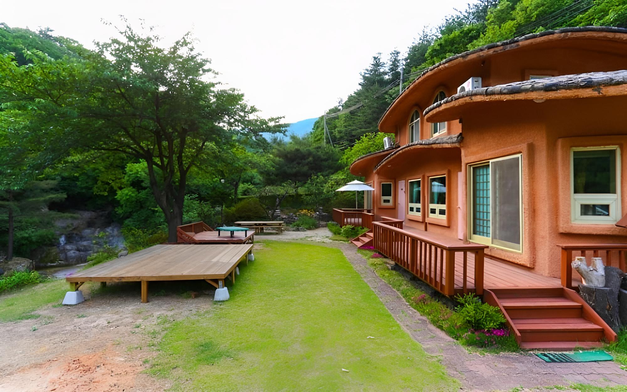 Gangneung Yeon House Pension view 5