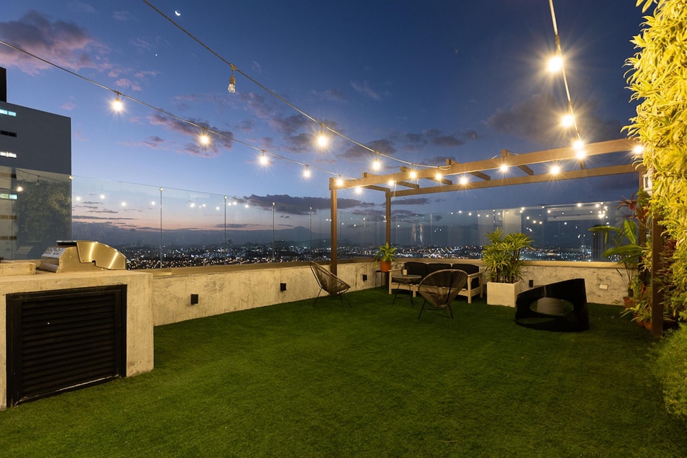 The Acomodo Penthouse Costa del Este