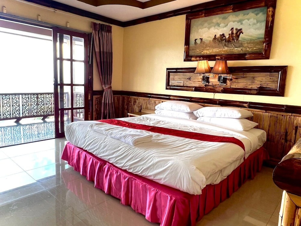 Maesalong Villa