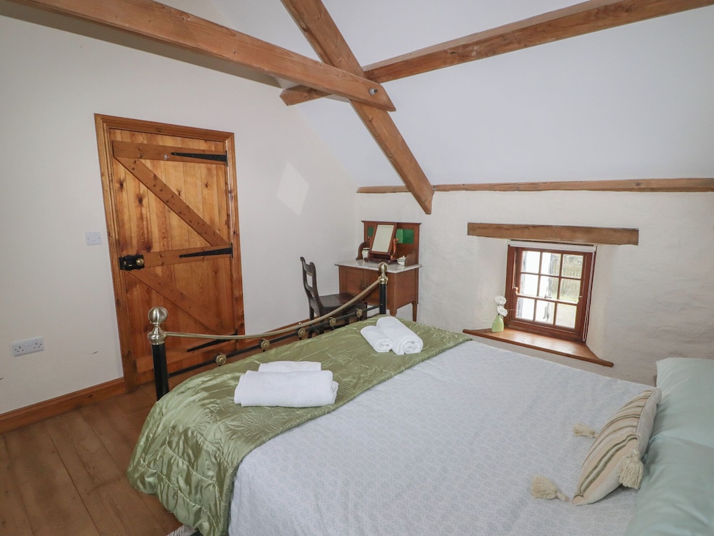 Panteurig Cottage