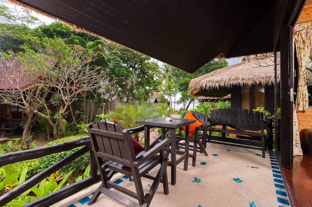 Palm Leaf Resort