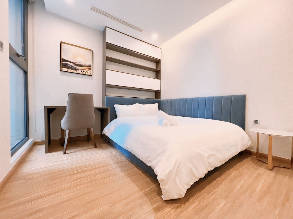 Feria Home - Vinhomes Metropolis Lieu Giai