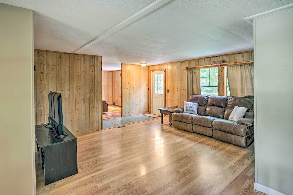 Suwannee Riverfront Home: Grill, Near Springs - Property Image 19