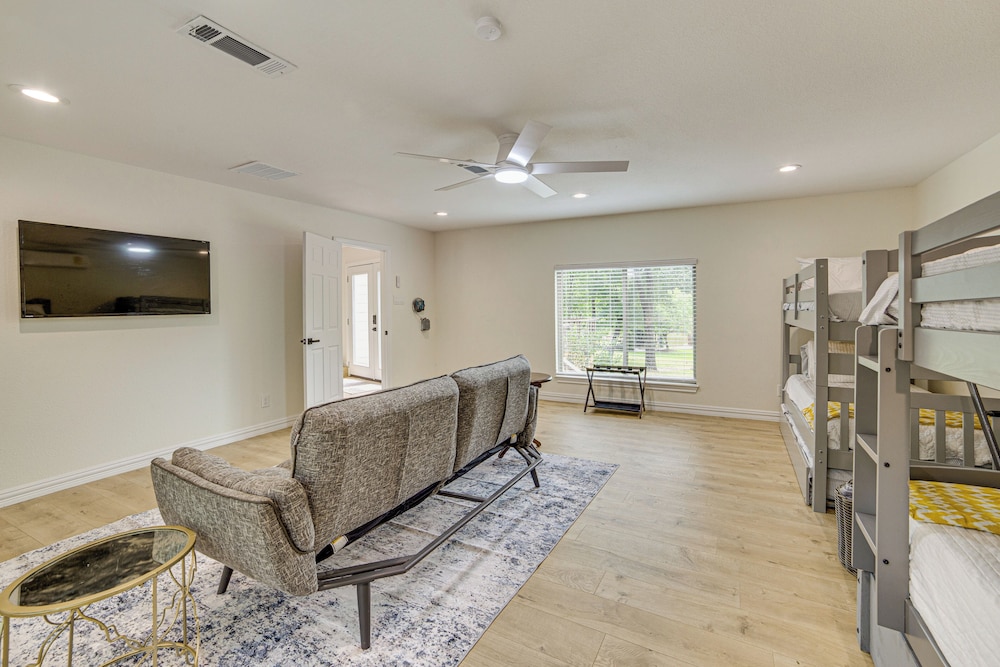 Private Dock: Waterfront Cedar Creek Lake Home