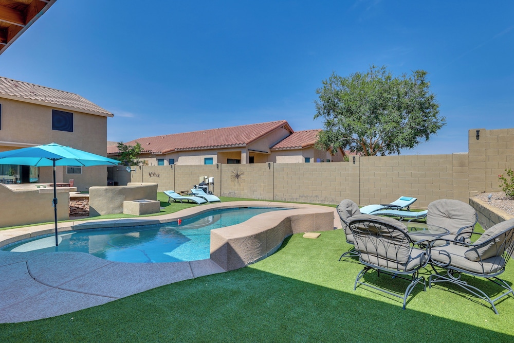 Mtn-view Getaway w/ Outdoor Oasis in Gold Canyon