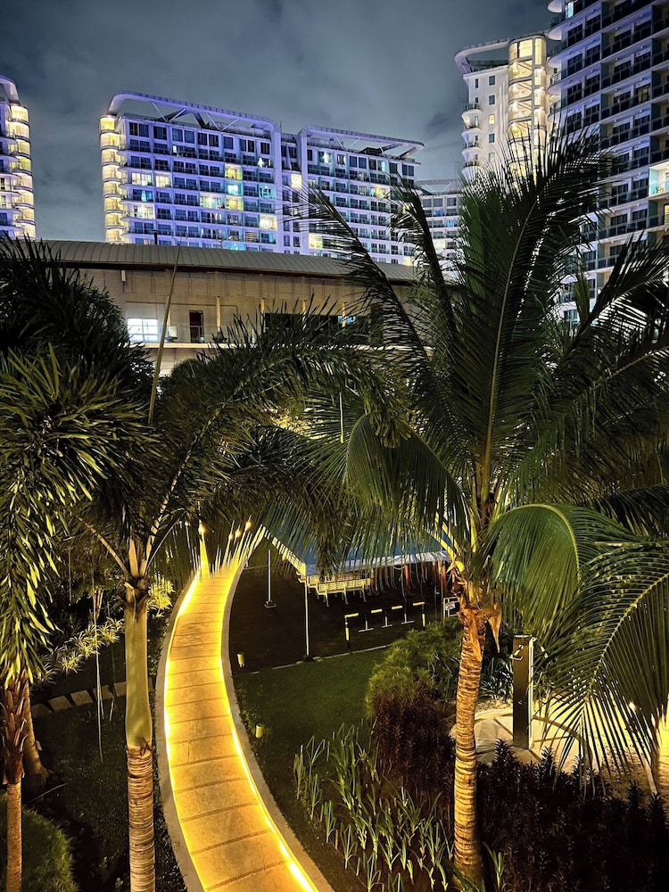 Last Minute Deal Azure Staycation June Promo!