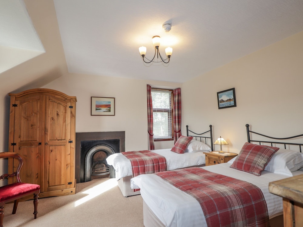 Balloan House