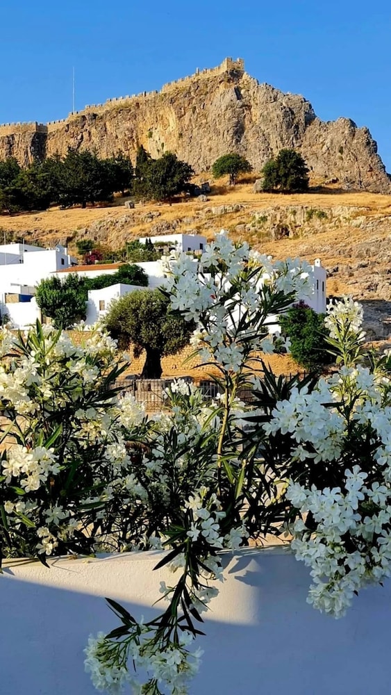 Lindos centre studios