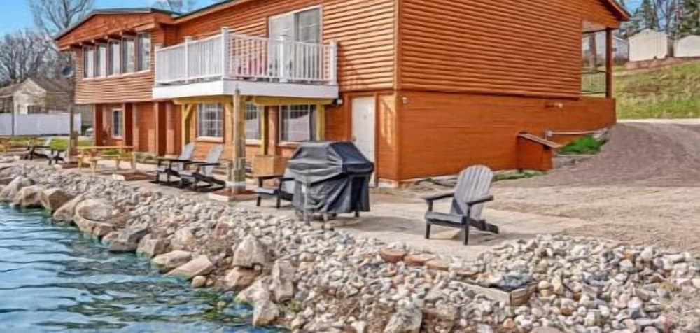 Fife Lake Retreat - Property Image 11