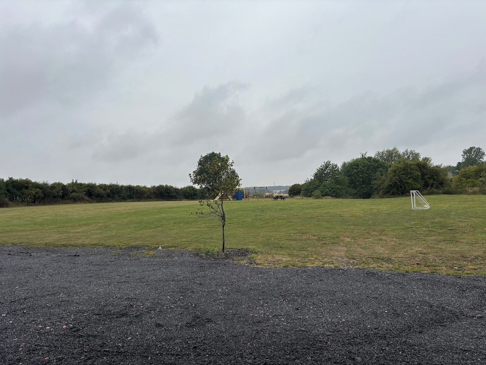 4 Guests - Pet Friendly - Durham Caravan Retreat