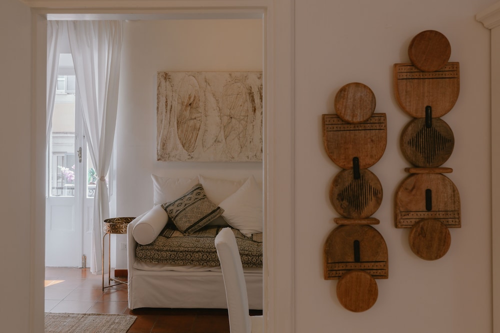 Navona Home
