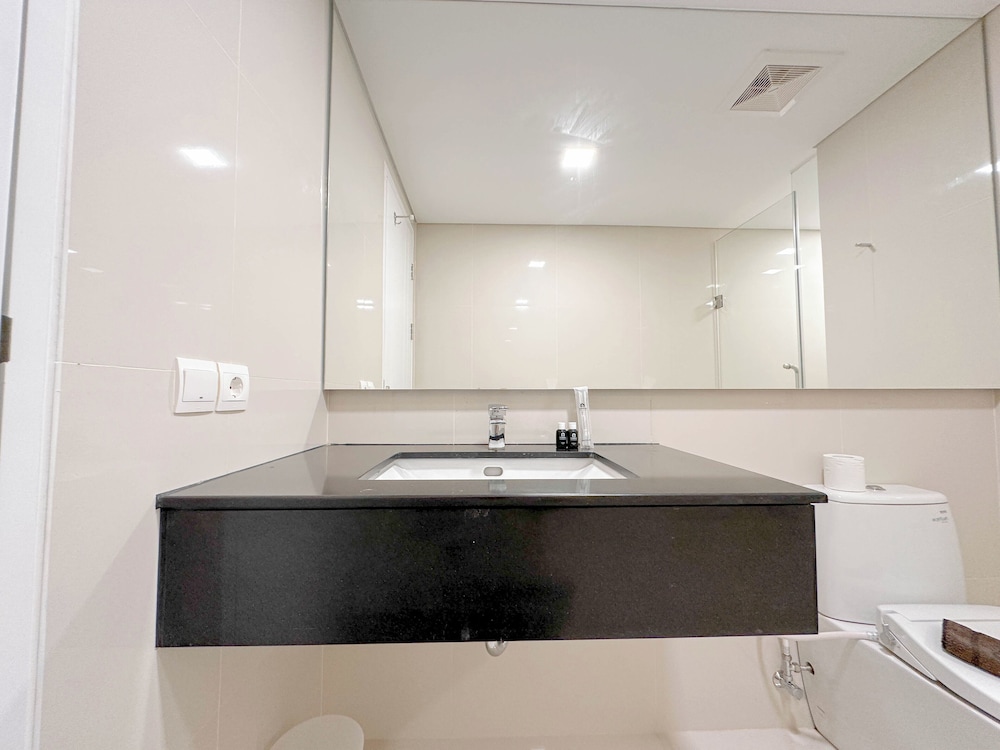 Spacious and Modern Studio SOHO Apartment at VieLoft SOHO and SKY Residence