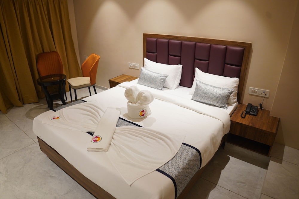 Hotel Status Inn