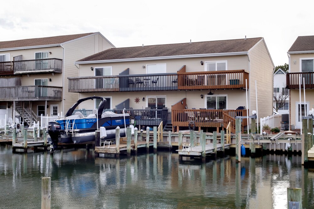 Remodeled Ocean City Getaway w/ Harbor Views!