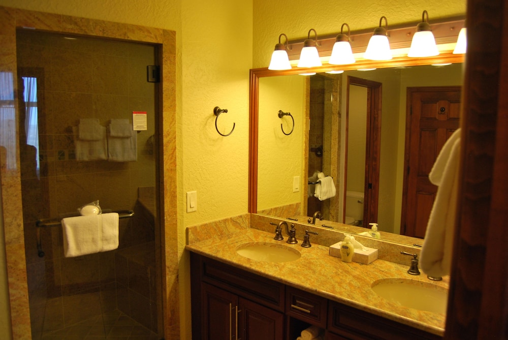 White Pines 1-BD at Westgate - Cloud 9