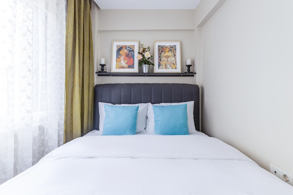 Cozy and Compact Flat in Central Sisli