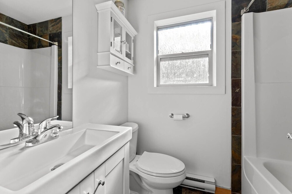 West Pine Lodge 3 Bedroom Home