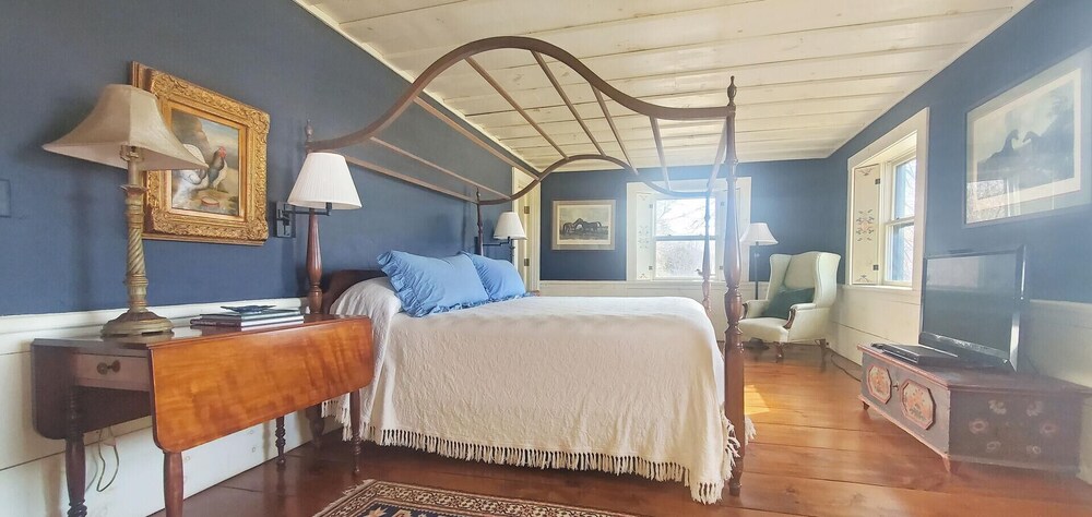 Old Orchard House