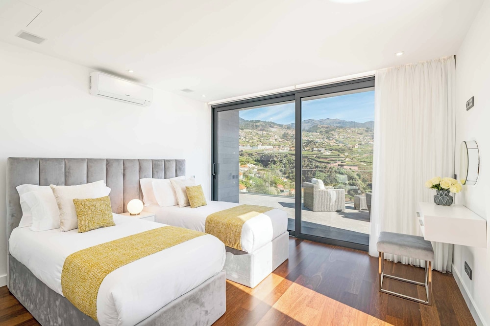 Villa Seacrest