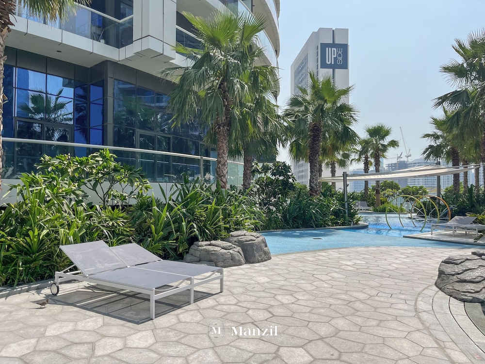 2BR Apt at Paramount with Stunning Views