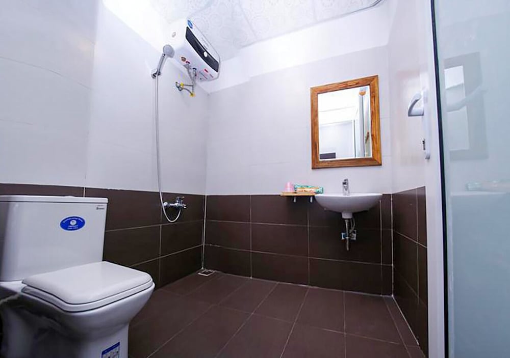 Shark Hotel - Hostel